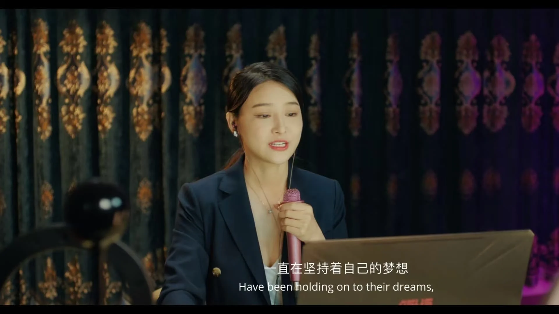 Thế Thân Đặc Biệt Full